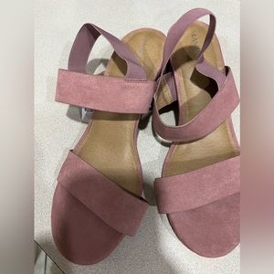 11W NWT-Pink Rosy (price lowered)Suade Lane Bryant Sandals Chunky Heals-
